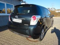 Gebraucht Toyota Verso 111 PS (81 kW) 2016 Blau Van / Kleinbus