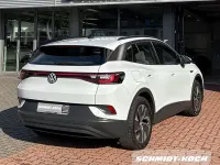 Gebraucht VW ID.4 Pro Performance 150 kW (204 PS) 2023 Gletscherweiss (weiß) SUV