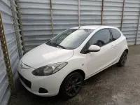 Usata Mazda 2 86 CV (63 kW) 2009 Bianco Utilitaria