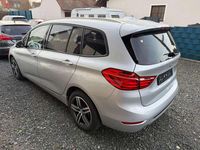 Gebraucht BMW 220 Sport Line 190 PS (139 kW) 2017 Glaciersilber Van / Kleinbus