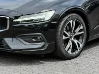 Gebraucht Volvo V60 Core 163 PS (119 kW) 2024 Schwarz Kombi