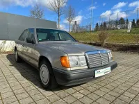 Gebraucht Mercedes E300 179 PS (131 kW) 1987 Limousine