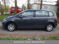 Gebraucht VW Touran Trendline 110 PS (80 kW) 2018 Grau Van / Kleinbus