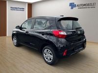 Gebraucht Hyundai i10 Select 63 PS (46 kW) 2024 Mangrove green Kleinwagen