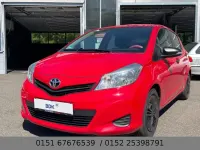 Gebraucht Toyota Yaris Cool 99 PS (72 kW) 2012 Rot Kleinwagen