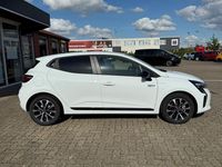 Gebraucht Mitsubishi Colt Plus 143 PS (105 kW) 2025 Weiß Limousine