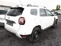 Gebraucht Dacia Duster Prestige 150 PS (110 kW) 2022 Gletscherweiß SUV