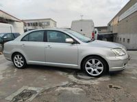 Gebraucht Toyota Avensis 147 PS (108 kW) 2004 Silber Limousine