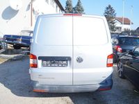 Gebraucht VW T5 140 PS (102 kW) 2015 Silber Van