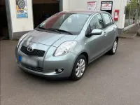 Gebraucht Toyota Yaris 87 PS (63 kW) 2008 Grau Kleinwagen