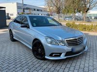 Gebraucht Mercedes E220 170 PS (125 kW) 2011 Grau Limousine