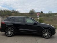 Second-hand Porsche Cayenne Platinum Edition 262 CP (192 kW) 2017 Negru SUV