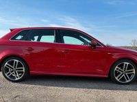 Gebraucht Audi A3 Sport 116 PS (85 kW) 2019 Rot Limousine