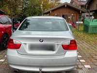 Gebraucht BMW 318 129 PS (94 kW) 2006 Silber Limousine