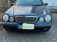 Gebraucht Mercedes E270 170 PS (125 kW) 2001 Limousine