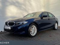 Gebraucht BMW 330e 292 PS (214 kW) 2022 Blau Limousine