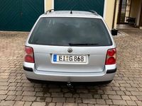 Gebraucht VW Passat 101 PS (74 kW) 2003 Silber Kombi