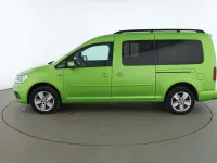 Second-hand VW Caddy Maxi Comfortline 125 CP (91 kW) 2017 Verde Monovolum