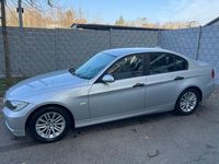Gebraucht BMW 318 129 PS (94 kW) 2006 Silber Limousine