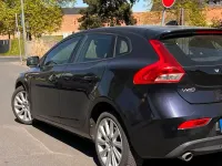 Usata Volvo V40 2015 Blu Utilitaria