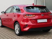 Gebraucht Kia Ceed Vision 99 PS (72 kW) 2018 Rot Kleinwagen
