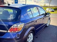 Gebraucht Opel Astra 140 PS (102 kW) 2007 Blau Limousine