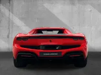 Gebraucht Ferrari 296 829 PS (609 kW) 2023 Rosso scuderia Coupé