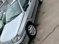Second-hand Renault Clio 75 CP (55 kW) 1995 Argintiu Hatchback