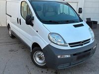 Używany Opel Vivaro 80 KM (58 kW) 2004 Biały Minivan