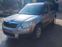 Gebraucht Skoda Yeti 122 PS (89 kW) 2013 Grau SUV