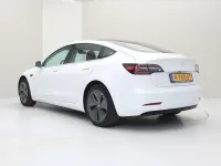 Second-hand Tesla Model 3 Standard Range 225 kW (306 CP) 2020 Alb Berlinǎ