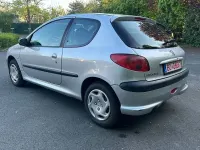 Gebraucht Peugeot 206 Filou 60 PS (44 kW) 2003 Silber Limousine