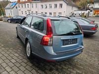 Gebraucht Volvo V50 109 PS (80 kW) 2008 Chameleon blue Kombi
