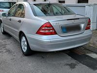 Gebraucht Mercedes C180 146 PS (107 kW) 2003 Grau Limousine