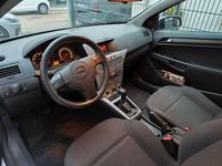Gebraucht Opel Astra GTC Selection 90 PS (66 kW) 2009 Weiß Coupé