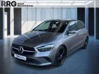 Gebraucht Mercedes B180 116 PS (85 kW) 2024 Mountaingrau  met. Kleinwagen