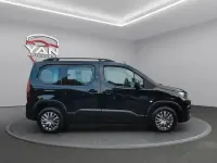 Gebraucht Peugeot Rifter Allure 110 PS (80 kW) 2023 Andere Van / Kleinbus