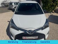 Gebraucht Toyota Yaris 69 PS (50 kW) 2016 Weiß Kleinwagen