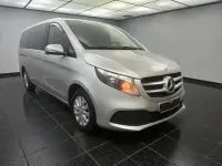 Gebraucht Mercedes V220 163 PS (119 kW) 2019 Silber Van / Kleinbus