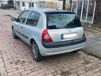 Gebraucht Renault Clio II 43 PS (31 kW) 2003 Silber Kleinwagen
