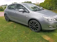 Gebraucht Opel Astra 120 PS (88 kW) 2011 Grau Kleinwagen