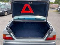 Gebraucht Mercedes 320 224 PS (164 kW) 1992 Silber Coupé