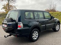 Gebraucht Mitsubishi Pajero 190 PS (139 kW) 2018 Grün SUV