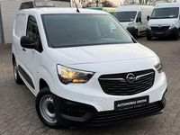 Gebraucht Opel Combo Selection 102 PS (75 kW) 2022 Weiß Van / Kleinbus