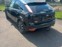 Gebraucht Ford Focus 125 PS (91 kW) 2010 Schwarz Limousine