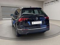 Gebraucht VW Tiguan Active 150 PS (110 kW) 2022 Deep black perleffekt (metallic) SUV