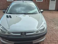 Gebraucht Peugeot 206 60 PS (44 kW) 2005 Silber Limousine