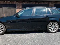 Gebraucht BMW 318 143 PS (105 kW) 2011 Schwarz Kombi