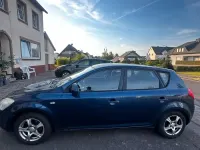 Gebraucht Kia Ceed 80 PS (58 kW) 2009 Blau Kleinwagen