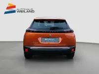 Gebraucht Peugeot e-2008 Active 100 kW (136 PS) 2022 Orange SUV